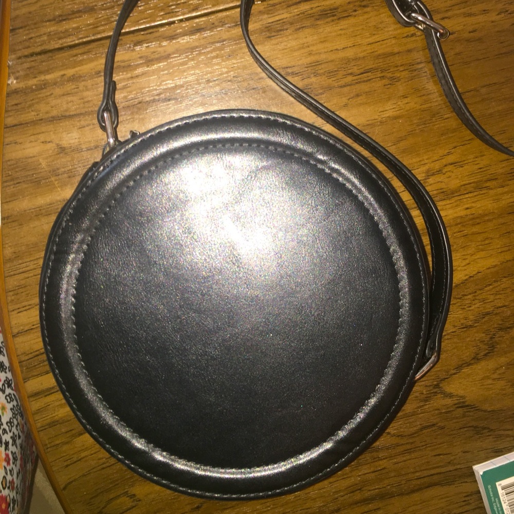 Black Round Purse